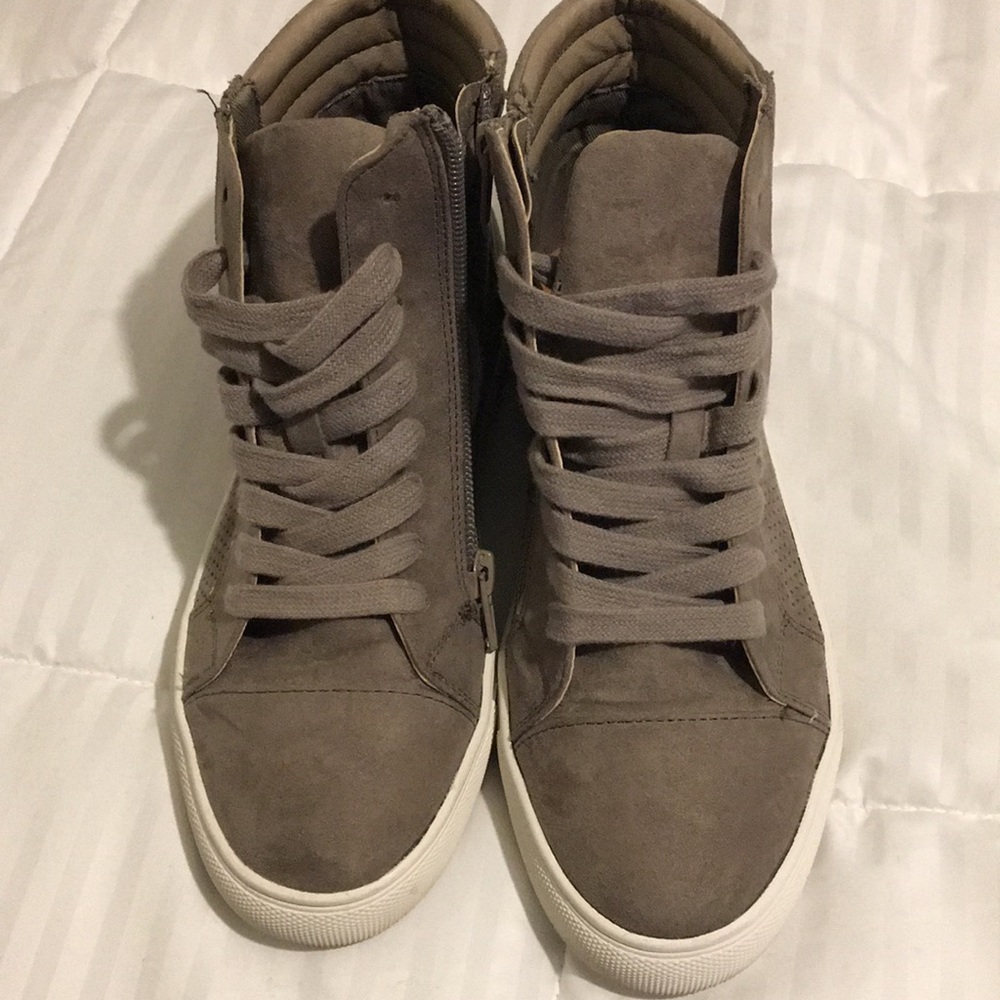 Steve Madden high tops